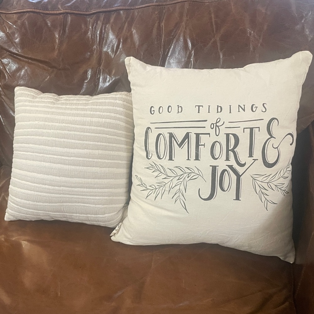 Magnolia canvas Christmas pillow cover
